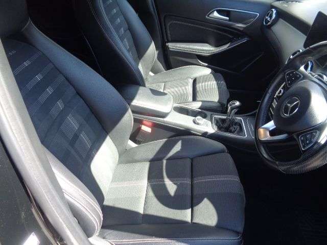 2019 MERCEDES-BENZ 180 2019 MERCEDES-BENZ 180