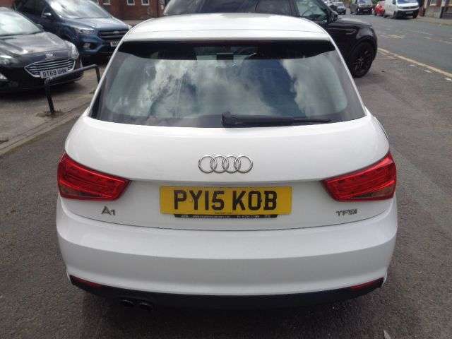 2015 AUDI A1 2015 AUDI A1