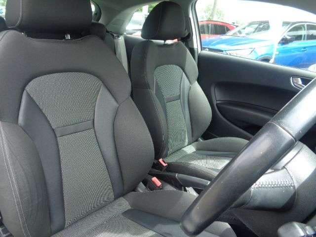 2015 AUDI A1 2015 AUDI A1