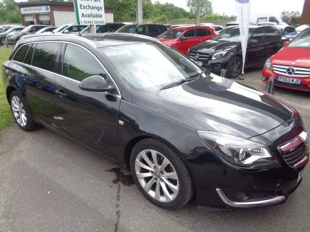 A 2015 VAUXHALL INSIGNIA 2.0 CDTi Elite Nav Sports Tourer 5dr Diesel Manual Euro 6 (s/s) (170 ps) TO A 2015 VAUXHALL INSIGNIA 2.0 CDTi Elite Nav Sports Tourer 5dr Diesel Manual Euro 6 (s/s) (170 ps) TO
