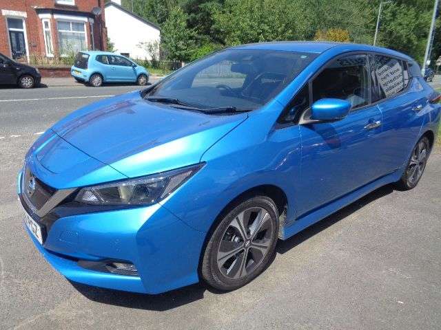 A 2019 NISSAN LEAF 40kWh N-Connecta Hatchback 5dr Electric Auto (150 ps) 3 SERVICE STAMPS 12 M A 2019 NISSAN LEAF 40kWh N-Connecta Hatchback 5dr Electric Auto (150 ps) 3 SERVICE STAMPS 12 M