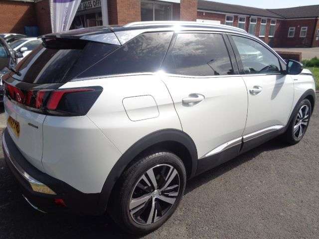 A 2018 PEUGEOT 3008 1.2 PureTech GT Line SUV 5dr Petrol Manual Euro 6 (s/s) (130 ps) 8 SERVICE A 2018 PEUGEOT 3008 1.2 PureTech GT Line SUV 5dr Petrol Manual Euro 6 (s/s) (130 ps) 8 SERVICE