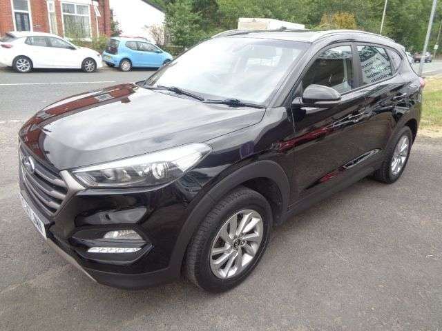 A 2017 HYUNDAI TUCSON 1.6 GDi Blue Drive SE SUV 5dr Petrol Manual Euro 6 (s/s) (132 ps) 5 SERVICE A 2017 HYUNDAI TUCSON 1.6 GDi Blue Drive SE SUV 5dr Petrol Manual Euro 6 (s/s) (132 ps) 5 SERVICE