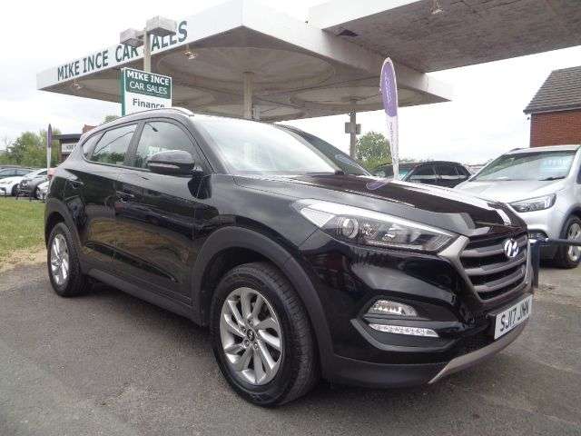 A 2017 HYUNDAI TUCSON 1.6 GDi Blue Drive SE SUV 5dr Petrol Manual Euro 6 (s/s) (132 ps) 5 SERVICE A 2017 HYUNDAI TUCSON 1.6 GDi Blue Drive SE SUV 5dr Petrol Manual Euro 6 (s/s) (132 ps) 5 SERVICE