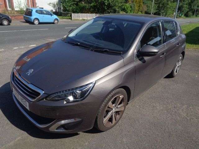 A 2015 PEUGEOT 308 1.2 PureTech Allure Hatchback 5dr Petrol Manual Euro 6 (s/s) (130 ps) SAT N A 2015 PEUGEOT 308 1.2 PureTech Allure Hatchback 5dr Petrol Manual Euro 6 (s/s) (130 ps) SAT N