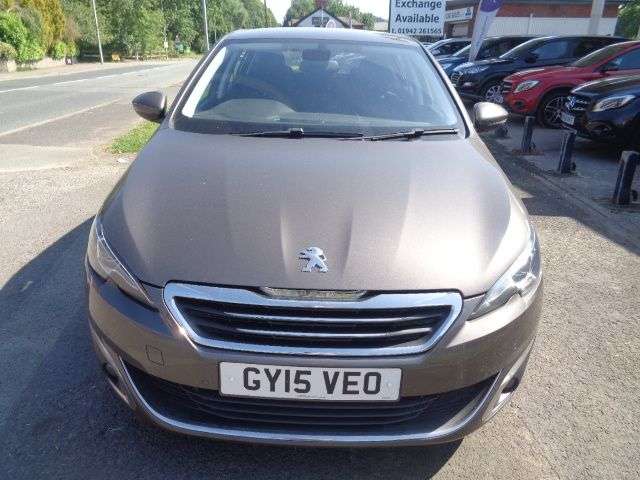 A 2015 PEUGEOT 308 1.2 PureTech Allure Hatchback 5dr Petrol Manual Euro 6 (s/s) (130 ps) SAT N A 2015 PEUGEOT 308 1.2 PureTech Allure Hatchback 5dr Petrol Manual Euro 6 (s/s) (130 ps) SAT N