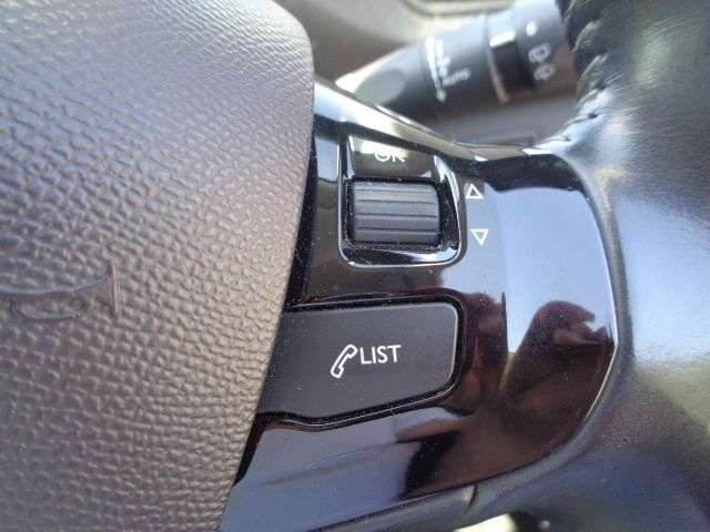 2015 PEUGEOT 308 2015 PEUGEOT 308