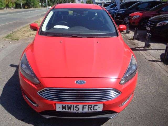 A 2015 FORD FOCUS 1.0T EcoBoost Titanium Hatchback 5dr Petrol Manual Euro 6 (s/s) (125 ps) 10 A 2015 FORD FOCUS 1.0T EcoBoost Titanium Hatchback 5dr Petrol Manual Euro 6 (s/s) (125 ps) 10