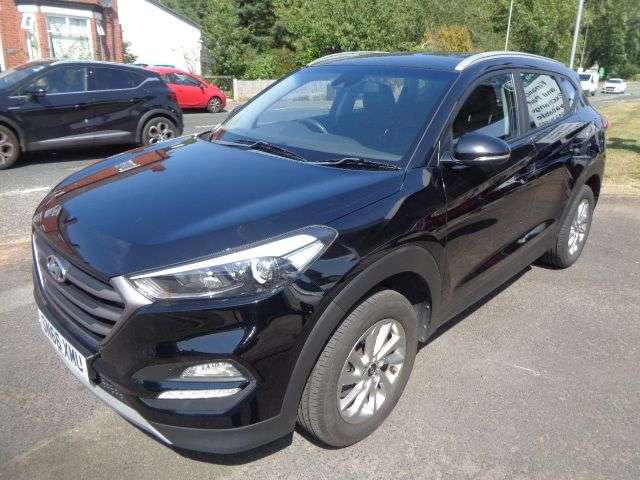A 2016 HYUNDAI TUCSON 1.6 GDi Blue Drive SE Nav SUV 5dr Petrol Manual Euro 6 (s/s) (132 ps) 10 SE A 2016 HYUNDAI TUCSON 1.6 GDi Blue Drive SE Nav SUV 5dr Petrol Manual Euro 6 (s/s) (132 ps) 10 SE