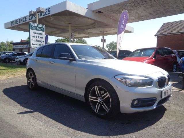 A 2018 BMW 1 SERIES 1.5 118i Sport Hatchback 5dr Petrol Manual Euro 6 (s/s) (136 ps) 5 SERVICE A 2018 BMW 1 SERIES 1.5 118i Sport Hatchback 5dr Petrol Manual Euro 6 (s/s) (136 ps) 5 SERVICE