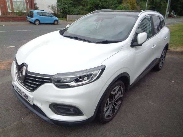 A 2019 RENAULT KADJAR 1.3 TCe GT Line SUV 5dr Petrol Manual Euro 6 (s/s) (140 ps) STUNNING CAR 12 A 2019 RENAULT KADJAR 1.3 TCe GT Line SUV 5dr Petrol Manual Euro 6 (s/s) (140 ps) STUNNING CAR 12