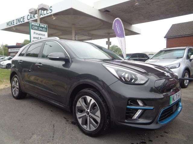A 2021 KIA NIRO 64kWh 2 SUV 5dr Electric Auto (201 bhp) APPLE CAR PLAY SERVICE HISTORY 12 M A 2021 KIA NIRO 64kWh 2 SUV 5dr Electric Auto (201 bhp) APPLE CAR PLAY SERVICE HISTORY 12 M