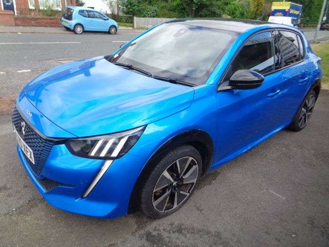 A 2020 PEUGEOT E-208 50kWh GT Line Hatchback 5dr Electric Auto (136 ps) APPLECAR PLAY 5 SERVICE A 2020 PEUGEOT E-208 50kWh GT Line Hatchback 5dr Electric Auto (136 ps) APPLECAR PLAY 5 SERVICE