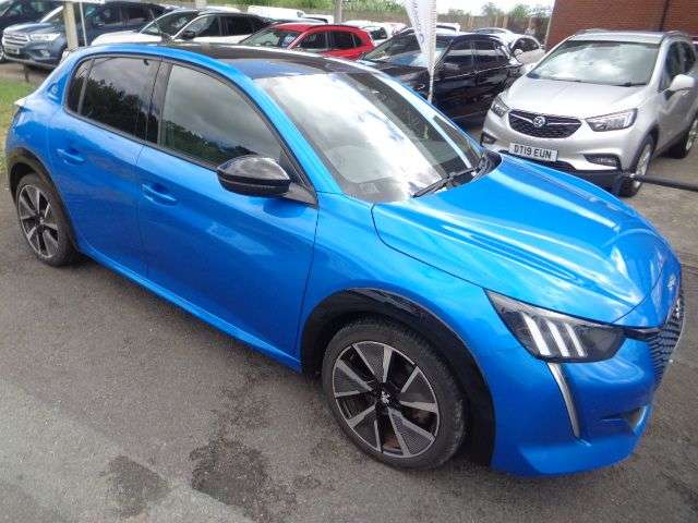 A 2020 PEUGEOT E-208 50kWh GT Line Hatchback 5dr Electric Auto (136 ps) APPLECAR PLAY 5 SERVICE A 2020 PEUGEOT E-208 50kWh GT Line Hatchback 5dr Electric Auto (136 ps) APPLECAR PLAY 5 SERVICE