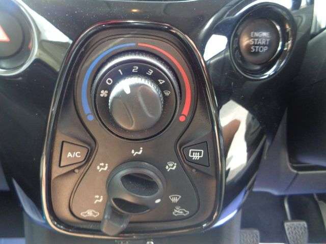 2015 PEUGEOT 108 2015 PEUGEOT 108