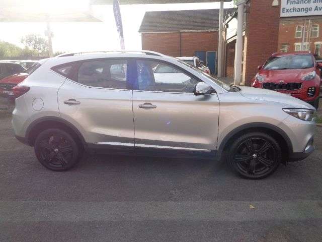 A 2019 MG MG ZS 1.5 VTi-TECH Exclusive SUV 5dr Petrol Manual Euro 6 (s/s) (106 ps) STUNNING A 2019 MG MG ZS 1.5 VTi-TECH Exclusive SUV 5dr Petrol Manual Euro 6 (s/s) (106 ps) STUNNING