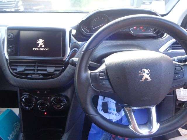 2019 PEUGEOT 208 2019 PEUGEOT 208