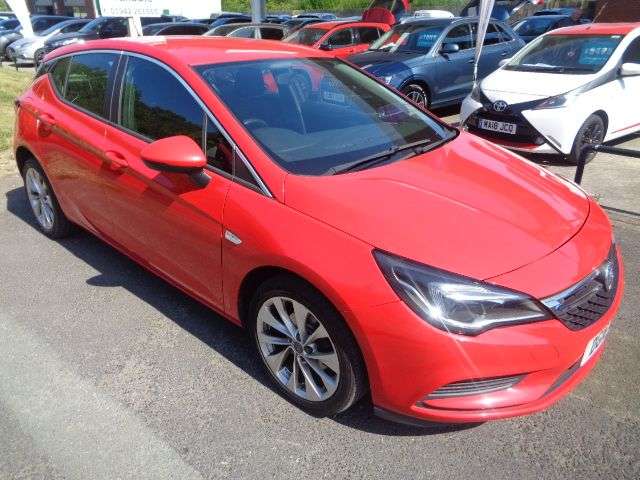A 2016 VAUXHALL ASTRA 1.4i Energy Hatchback 5dr Petrol Manual Euro 6 (100 ps) 10 SERVICE STAMPS 1 A 2016 VAUXHALL ASTRA 1.4i Energy Hatchback 5dr Petrol Manual Euro 6 (100 ps) 10 SERVICE STAMPS 1