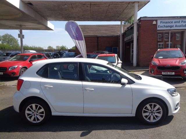 2015 VOLKSWAGEN POLO 2015 VOLKSWAGEN POLO