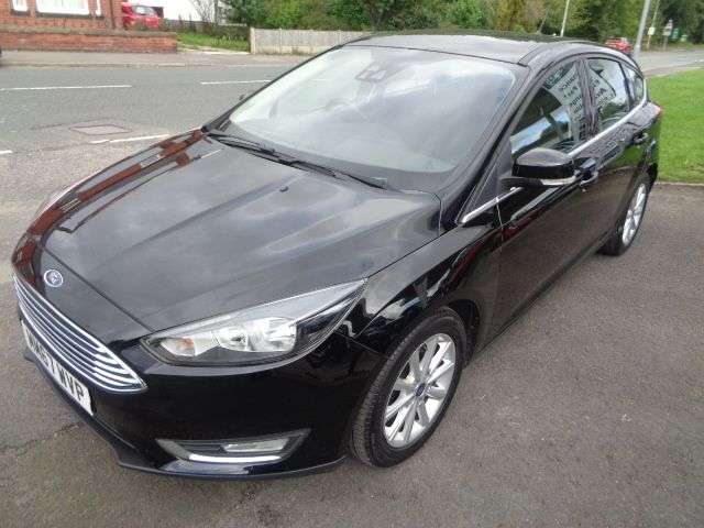 A 2018 FORD FOCUS 1.0T EcoBoost Titanium Hatchback 5dr Petrol Manual Euro 6 (s/s) (100 ps) A 2018 FORD FOCUS 1.0T EcoBoost Titanium Hatchback 5dr Petrol Manual Euro 6 (s/s) (100 ps)