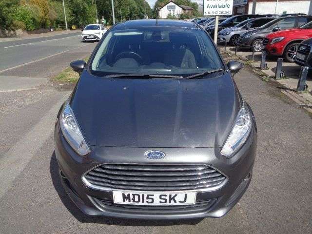 A 2015 FORD FIESTA 1.0T EcoBoost Titanium Hatchback 5dr Petrol Manual Euro 6 (s/s) (100 ps) 5 A 2015 FORD FIESTA 1.0T EcoBoost Titanium Hatchback 5dr Petrol Manual Euro 6 (s/s) (100 ps) 5