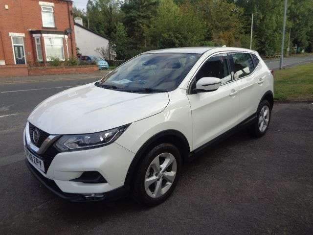 A 2019 NISSAN QASHQAI 1.5 dCi Acenta Premium SUV 5dr Diesel Manual Euro 6 (s/s) (115 ps) A 2019 NISSAN QASHQAI 1.5 dCi Acenta Premium SUV 5dr Diesel Manual Euro 6 (s/s) (115 ps)