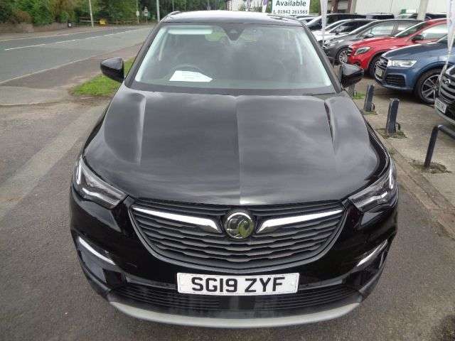 A 2019 VAUXHALL GRANDLAND X 1.2 Turbo GPF Sport Nav SUV 5dr Petrol Manual Euro 6 (s/s) (130 ps) SERVICE A 2019 VAUXHALL GRANDLAND X 1.2 Turbo GPF Sport Nav SUV 5dr Petrol Manual Euro 6 (s/s) (130 ps) SERVICE
