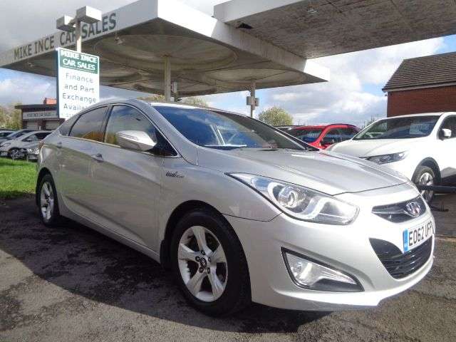 A 2012 HYUNDAI I40 1.7 CRDi Blue Drive Active Saloon 4dr Diesel Manual Euro 5 (s/s) (115 ps) A 2012 HYUNDAI I40 1.7 CRDi Blue Drive Active Saloon 4dr Diesel Manual Euro 5 (s/s) (115 ps)