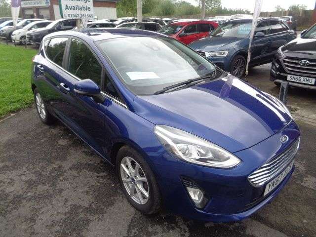 A 2017 FORD FIESTA 1.0T EcoBoost Zetec Hatchback 5dr Petrol Manual Euro 6 (s/s) (100 ps) 8 SER A 2017 FORD FIESTA 1.0T EcoBoost Zetec Hatchback 5dr Petrol Manual Euro 6 (s/s) (100 ps) 8 SER