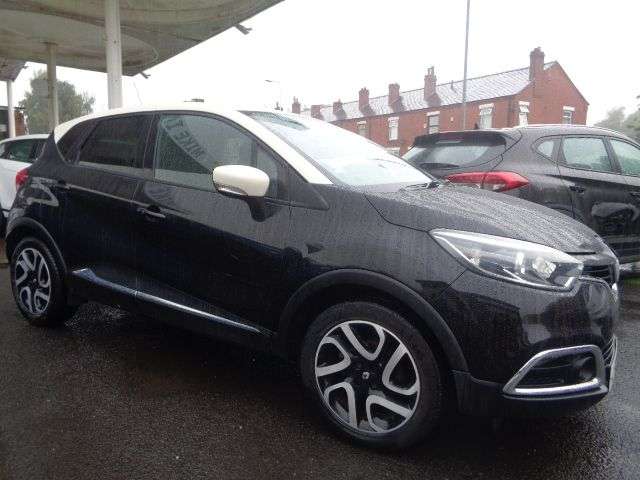 A 2015 RENAULT CAPTUR 0.9 TCe ENERGY Dynamique S MediaNav SUV 5dr Petrol Manual Euro 5 (s/s) (90 A 2015 RENAULT CAPTUR 0.9 TCe ENERGY Dynamique S MediaNav SUV 5dr Petrol Manual Euro 5 (s/s) (90