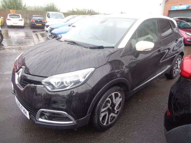 A 2015 RENAULT CAPTUR 0.9 TCe ENERGY Dynamique S MediaNav SUV 5dr Petrol Manual Euro 5 (s/s) (90 A 2015 RENAULT CAPTUR 0.9 TCe ENERGY Dynamique S MediaNav SUV 5dr Petrol Manual Euro 5 (s/s) (90