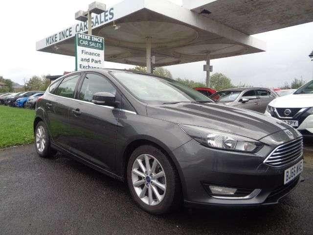 A 2016 FORD FOCUS 1.0T EcoBoost Titanium Hatchback 5dr Petrol Manual Euro 6 (s/s) (100 ps) SE A 2016 FORD FOCUS 1.0T EcoBoost Titanium Hatchback 5dr Petrol Manual Euro 6 (s/s) (100 ps) SE
