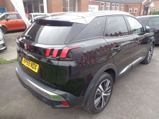 2019 PEUGEOT 3008 2019 PEUGEOT 3008