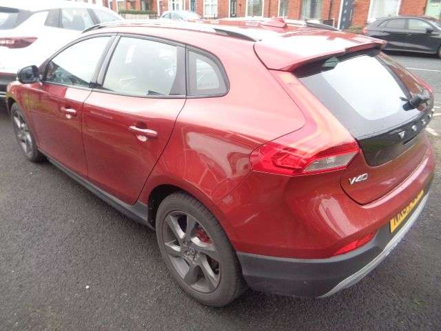 2014 VOLVO V40 CROSS COUNTRY 2014 VOLVO V40 CROSS COUNTRY