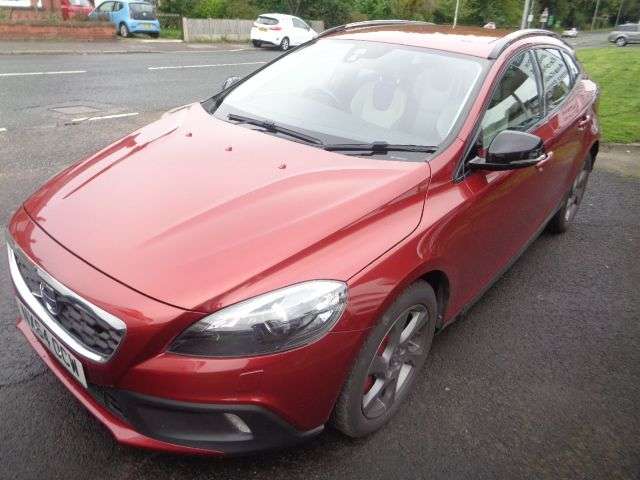 A 2014 VOLVO V40 CROSS COUNTRY 1.6 D2 Lux Hatchback 5dr Diesel Manual Euro 5 (s/s) (115 ps) TIMING BELT & A 2014 VOLVO V40 CROSS COUNTRY 1.6 D2 Lux Hatchback 5dr Diesel Manual Euro 5 (s/s) (115 ps) TIMING BELT &