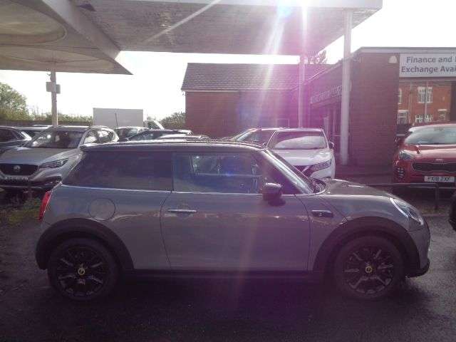 2021 MINI ELECTRIC HATCH 2021 MINI ELECTRIC HATCH
