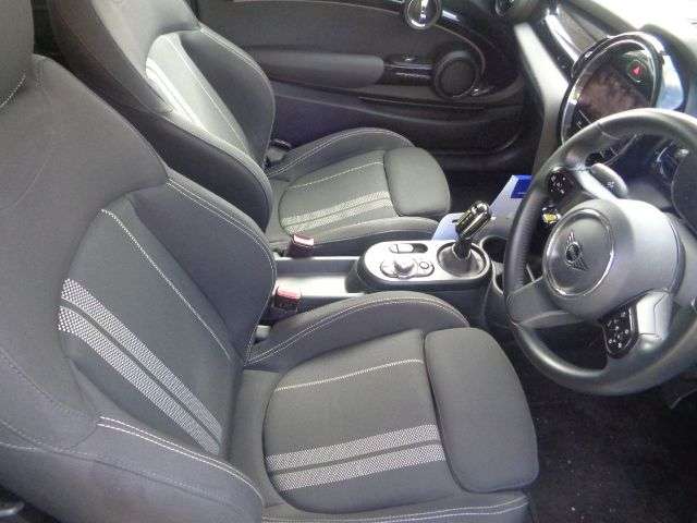 2021 MINI ELECTRIC HATCH 2021 MINI ELECTRIC HATCH
