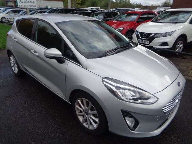 A 2017 FORD FIESTA 1.0T EcoBoost Titanium Hatchback 5dr Petrol Manual Euro 6 (s/s) (100 ps) SE A 2017 FORD FIESTA 1.0T EcoBoost Titanium Hatchback 5dr Petrol Manual Euro 6 (s/s) (100 ps) SE