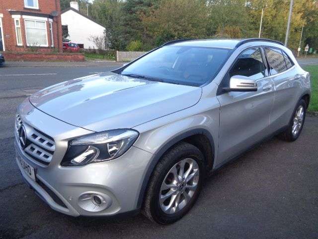 A 2018 MERCEDES-BENZ GLA 1.6 GLA200 SE (Executive) SUV 5dr Petrol Manual Euro 6 (s/s) (156 ps) STUNN A 2018 MERCEDES-BENZ GLA 1.6 GLA200 SE (Executive) SUV 5dr Petrol Manual Euro 6 (s/s) (156 ps) STUNN