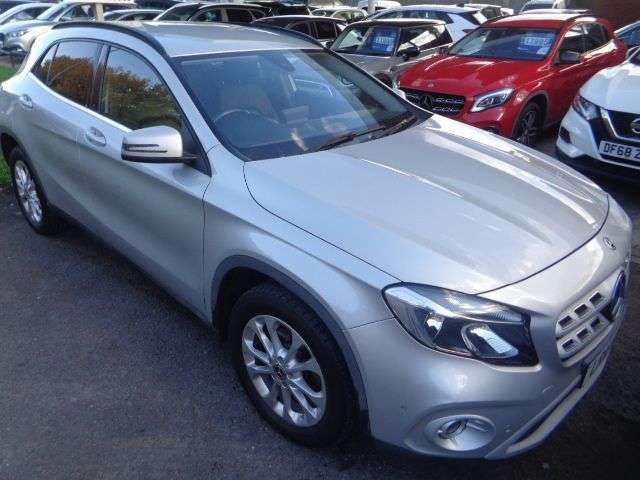 A 2018 MERCEDES-BENZ GLA 1.6 GLA200 SE (Executive) SUV 5dr Petrol Manual Euro 6 (s/s) (156 ps) STUNN A 2018 MERCEDES-BENZ GLA 1.6 GLA200 SE (Executive) SUV 5dr Petrol Manual Euro 6 (s/s) (156 ps) STUNN