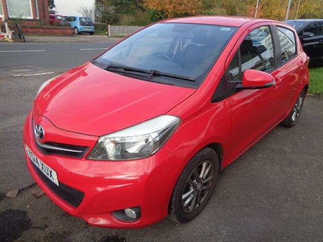 A 2014 TOYOTA YARIS 1.0 VVT-i Active Hatchback 5dr Petrol Manual Euro 5 (69 ps) LOW INSURANCE 1 A 2014 TOYOTA YARIS 1.0 VVT-i Active Hatchback 5dr Petrol Manual Euro 5 (69 ps) LOW INSURANCE 1
