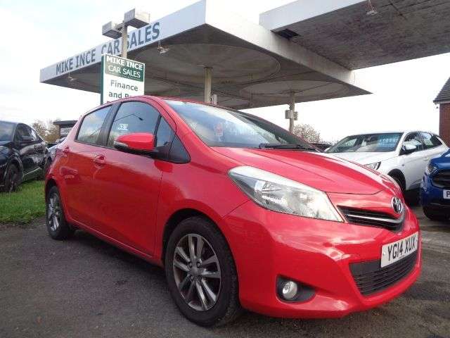 A 2014 TOYOTA YARIS 1.0 VVT-i Active Hatchback 5dr Petrol Manual Euro 5 (69 ps) LOW INSURANCE 1 A 2014 TOYOTA YARIS 1.0 VVT-i Active Hatchback 5dr Petrol Manual Euro 5 (69 ps) LOW INSURANCE 1