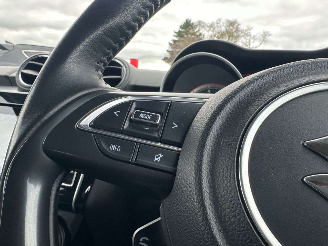 2022 SUZUKI SWIFT 2022 SUZUKI SWIFT