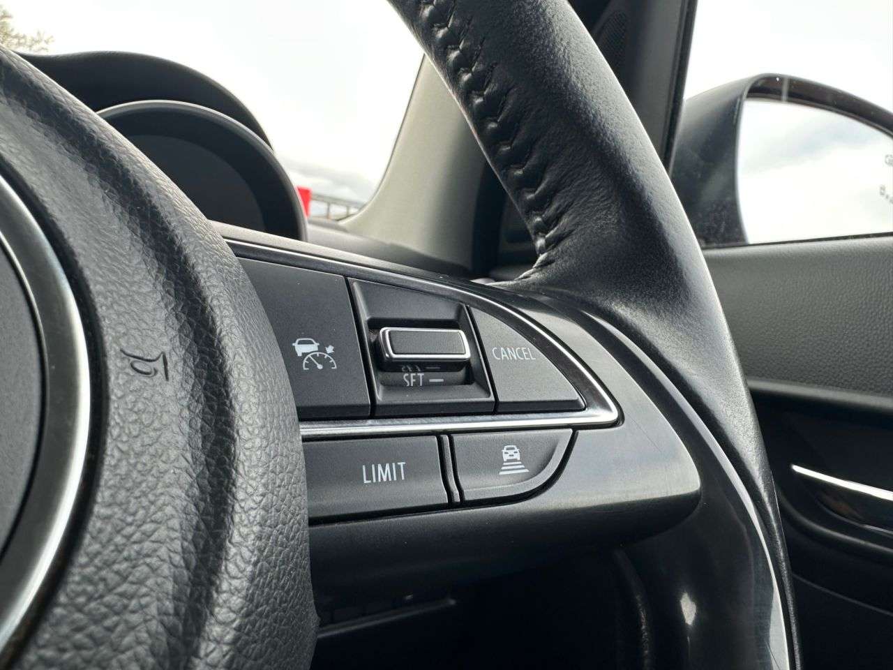 2022 SUZUKI SWIFT 2022 SUZUKI SWIFT