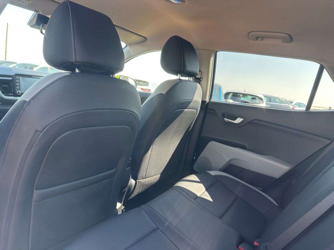 2018 KIA STONIC 2018 KIA STONIC