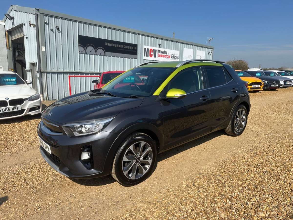 Check out this Kia Stonic 2018 Petrol Manual