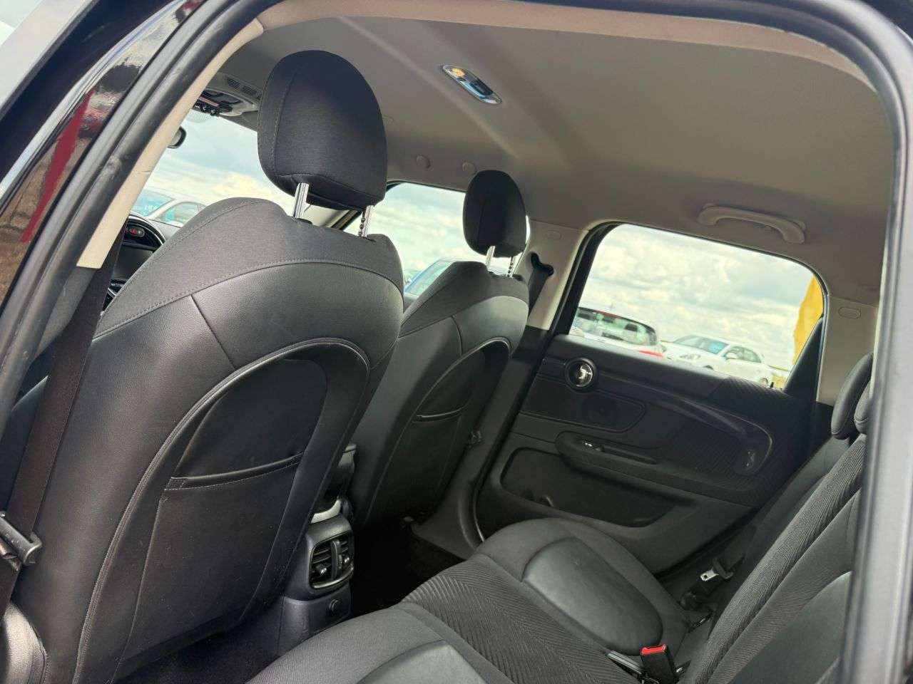 2017 MINI COUNTRYMAN 2017 MINI COUNTRYMAN