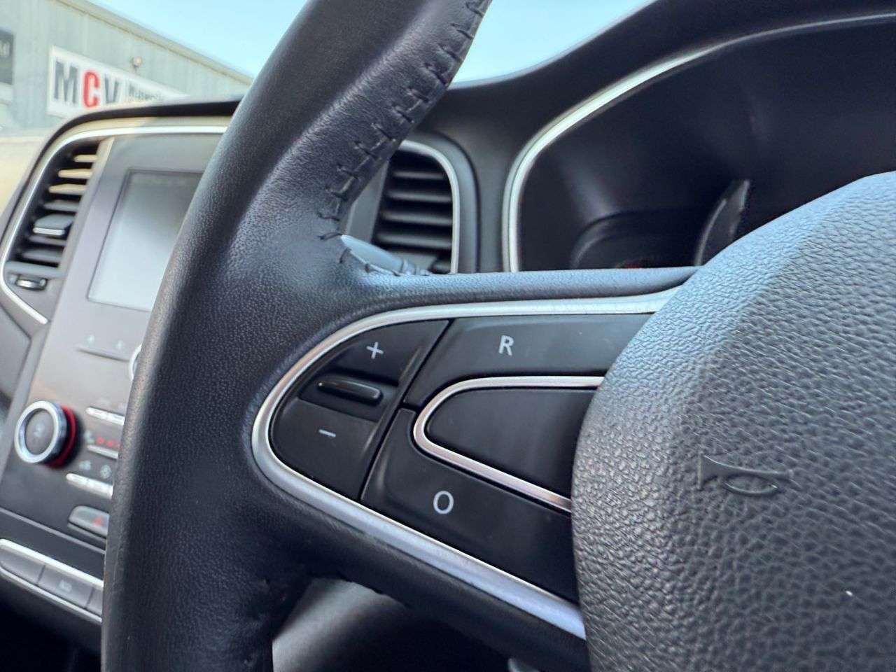 2017 RENAULT MEGANE 2017 RENAULT MEGANE