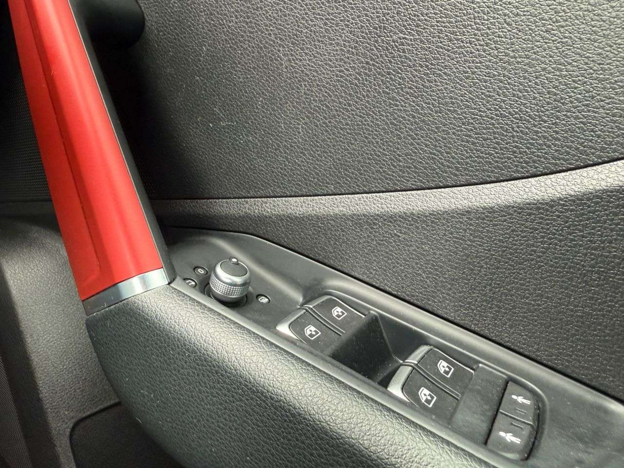 2017 AUDI Q2 2017 AUDI Q2