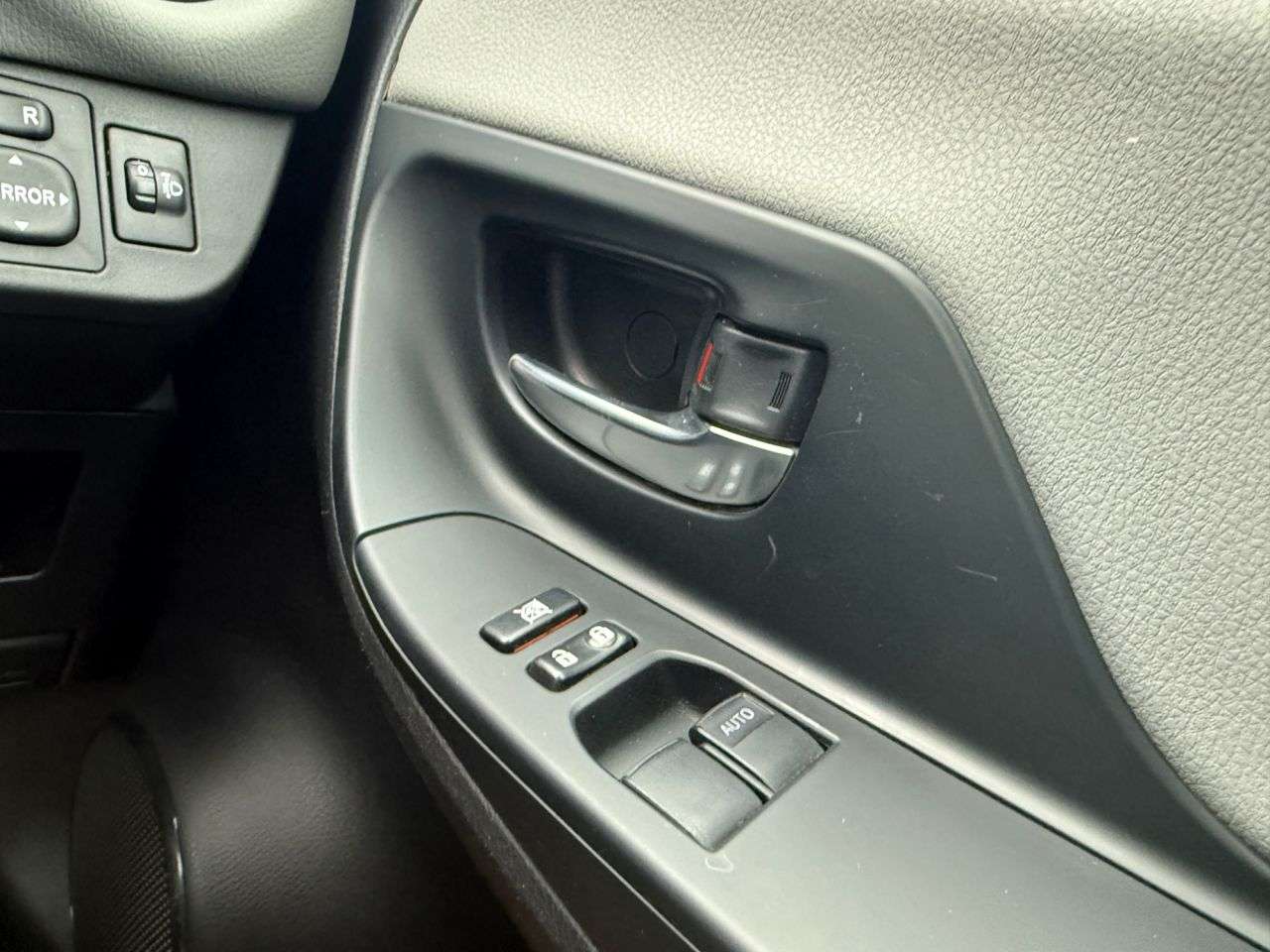 2017 TOYOTA YARIS 2017 TOYOTA YARIS